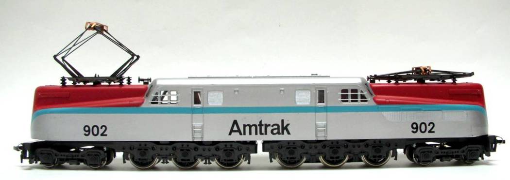 Rivarossi HO Scale DC outlet Only Light Blue American Railroads GG-1 # 4902